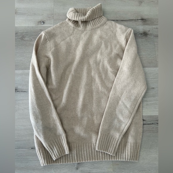 Zara Sweaters - Zara Cream Sweater